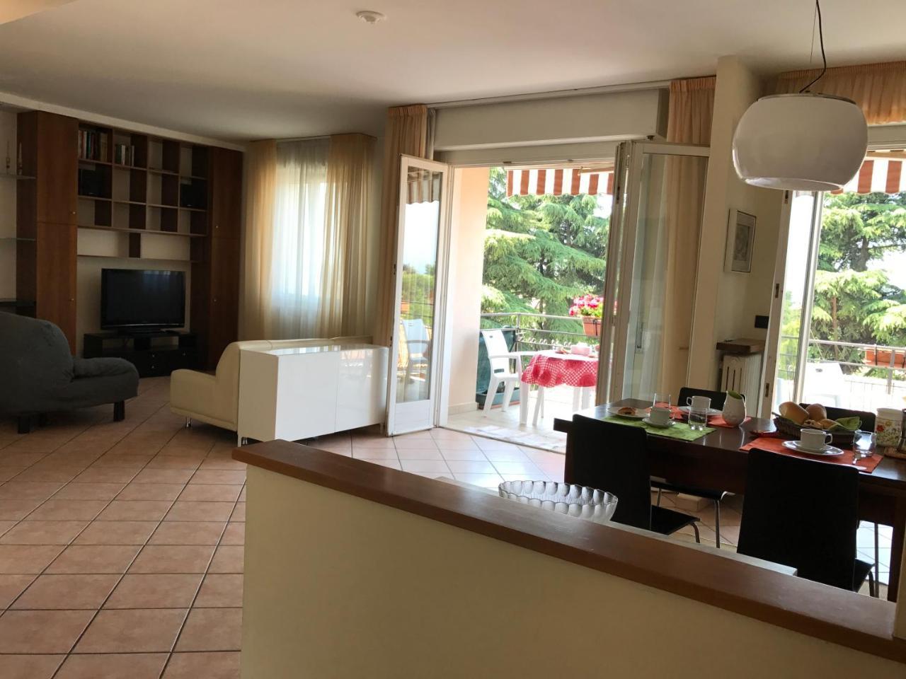 Suite Francy Panorama Bardolino Exteriör bild