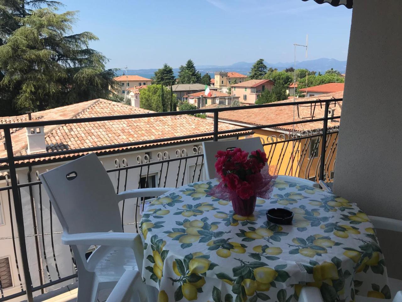 Suite Francy Panorama Bardolino Exteriör bild